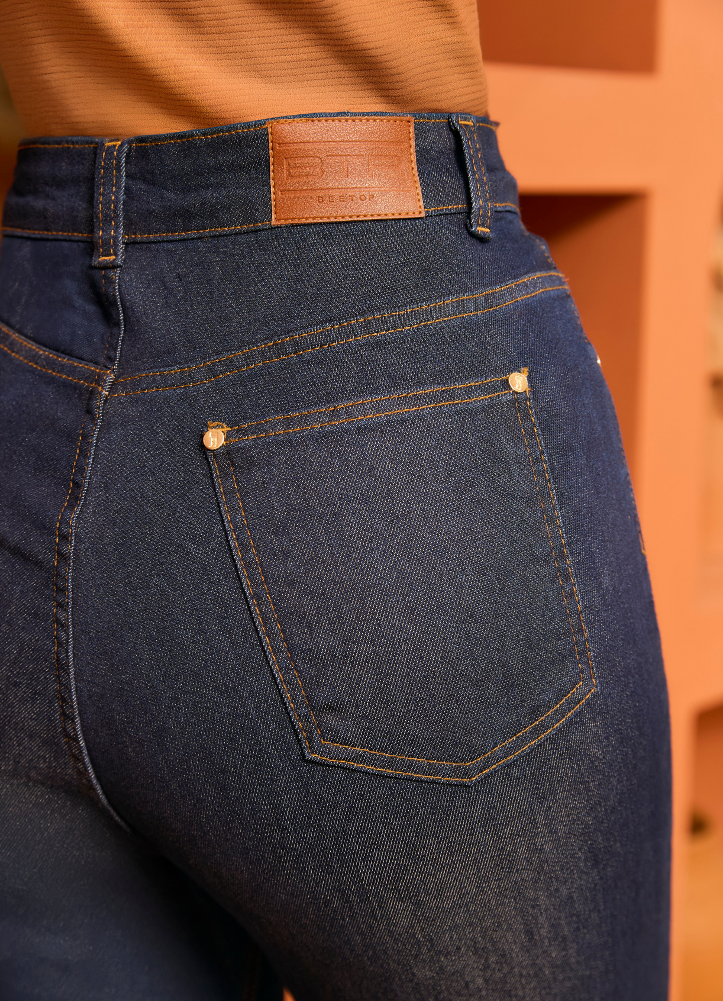 CALÇA JEANS RETA