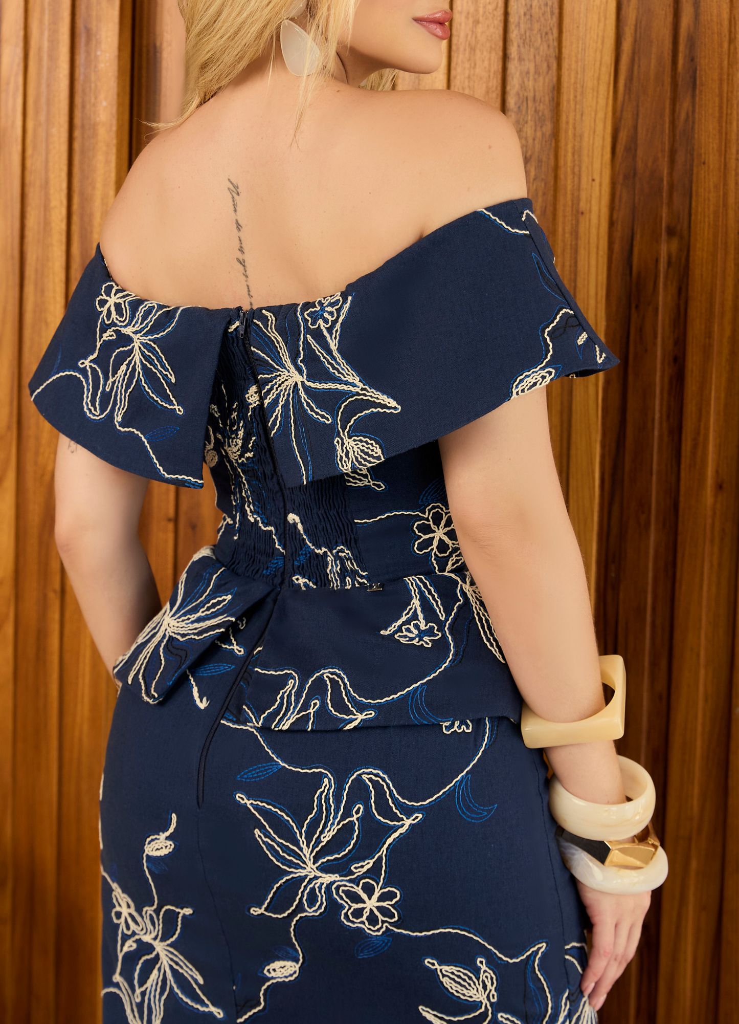 VESTIDO MIDI LIND