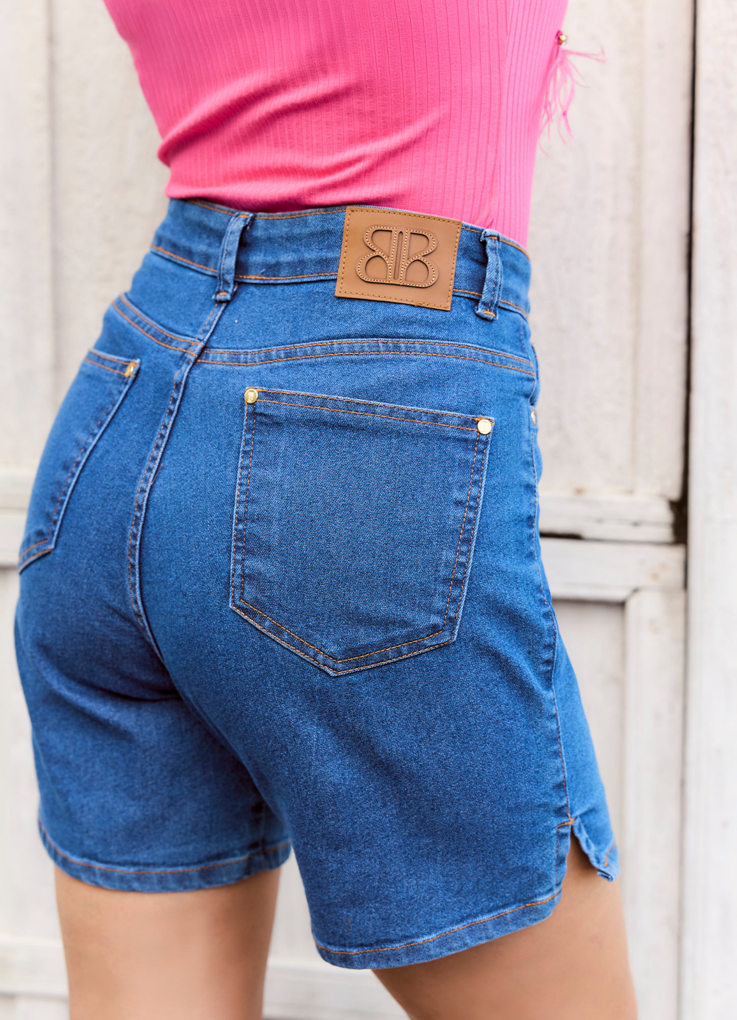 SHORT LIDIA