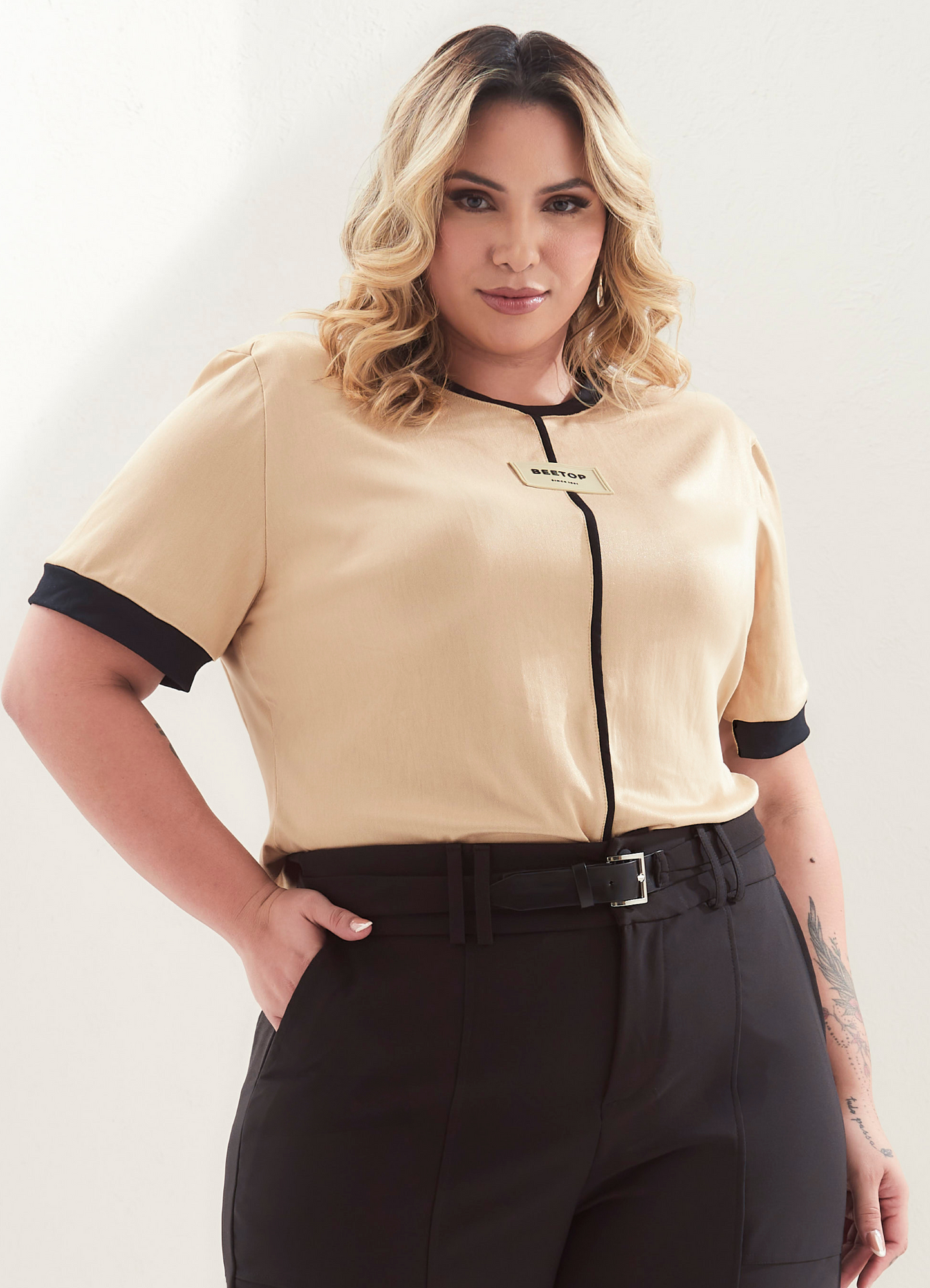SHORT BLACK